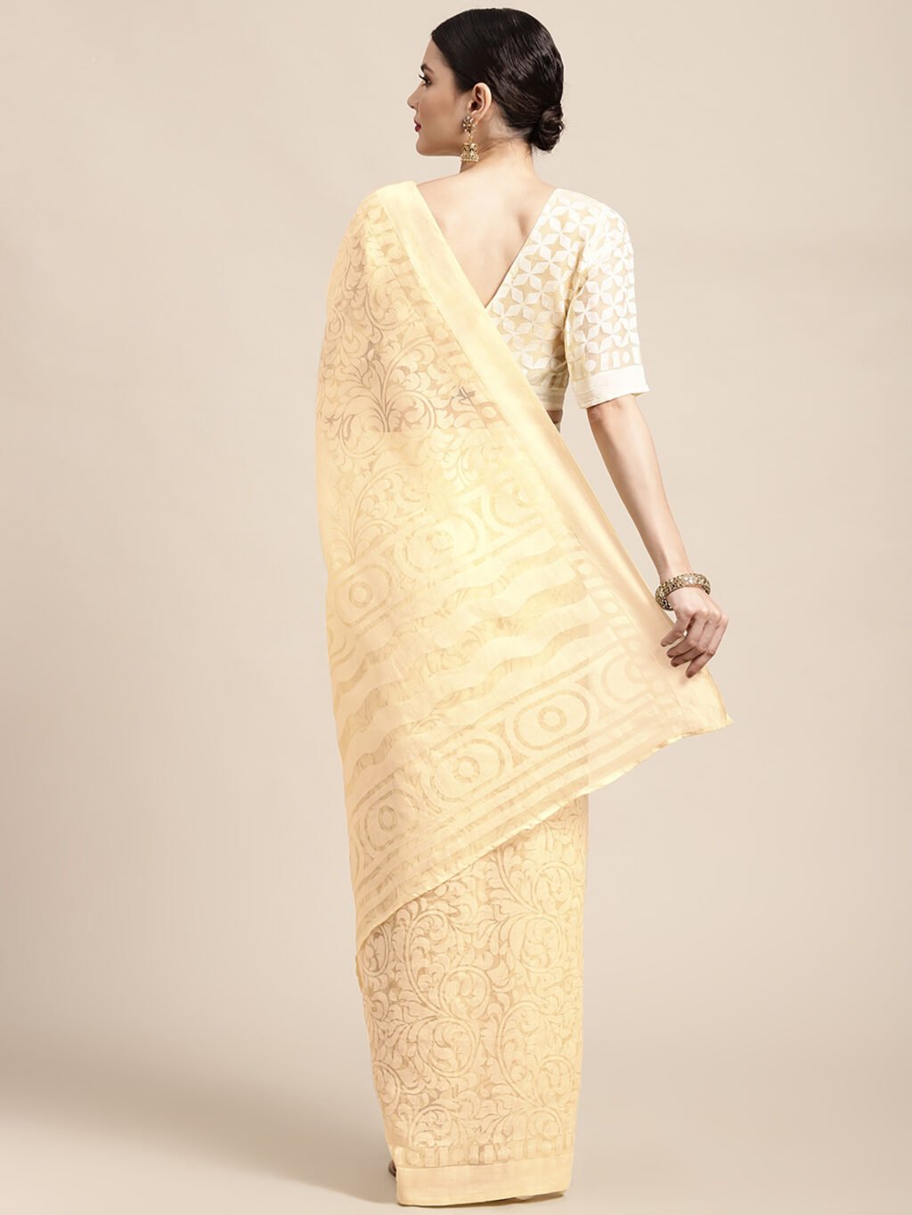 Get the best saree manufacturer