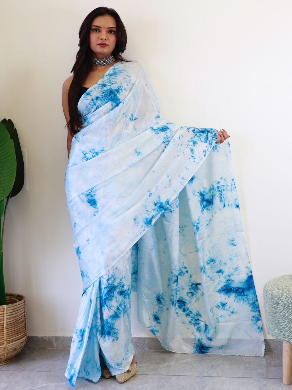Image of White Chiffon Saree