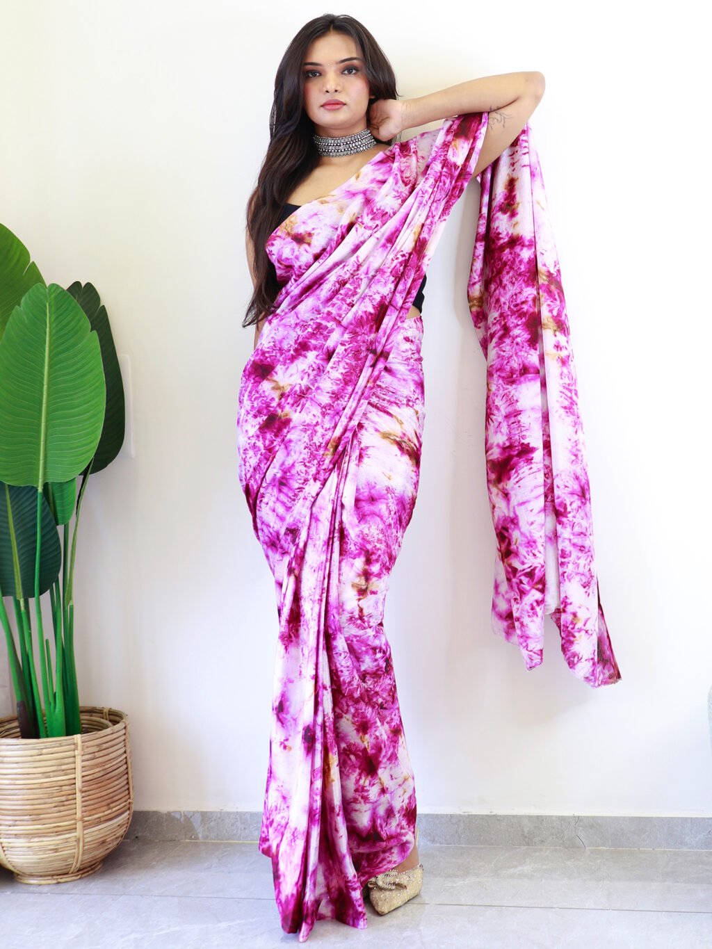 Magenta Chiffon Saree - Image 4