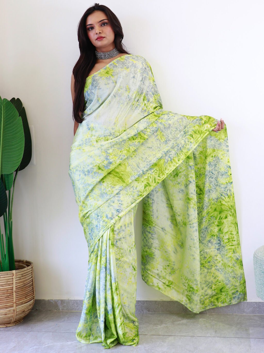 Image of Light Green Chiffon Saree