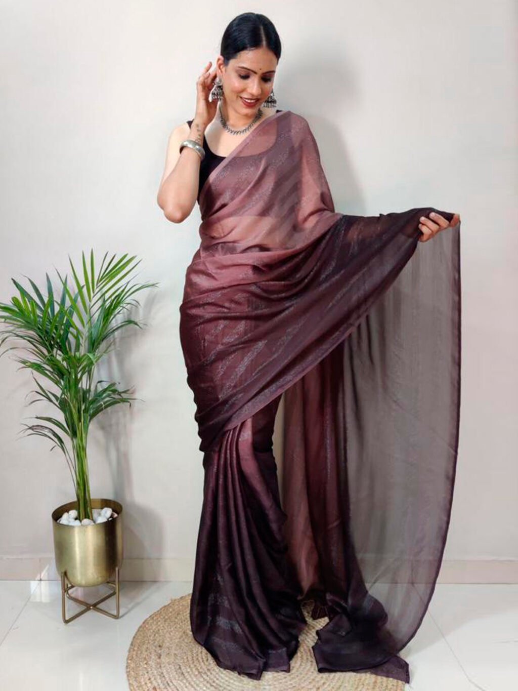 Image of Burgundy Georgette Saree
