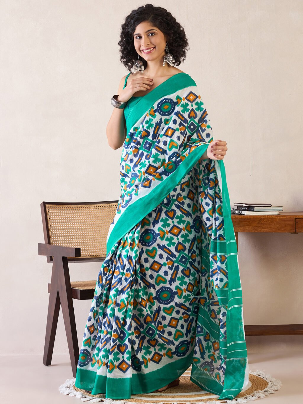 White Cotton Saree - Image 3
