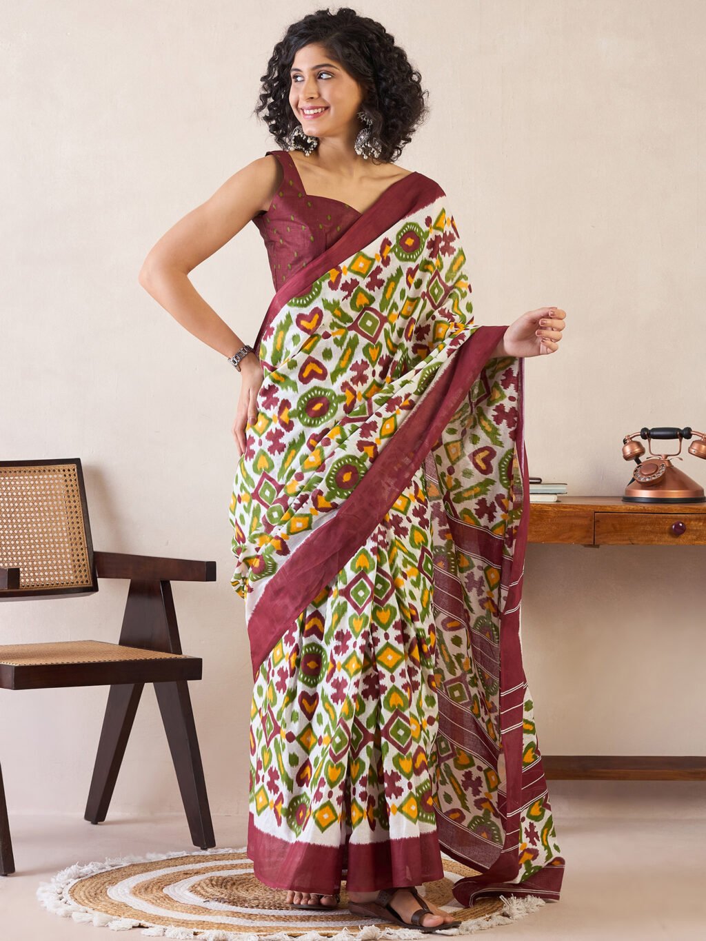 Image of White Cotton Saree