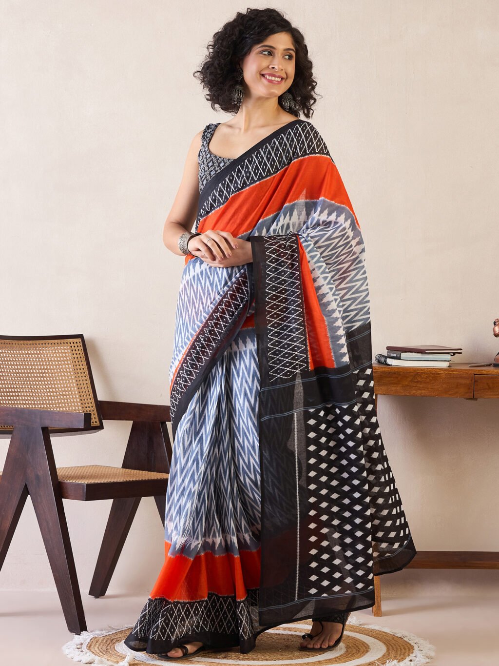 Grey Cotton Saree - Image 3
