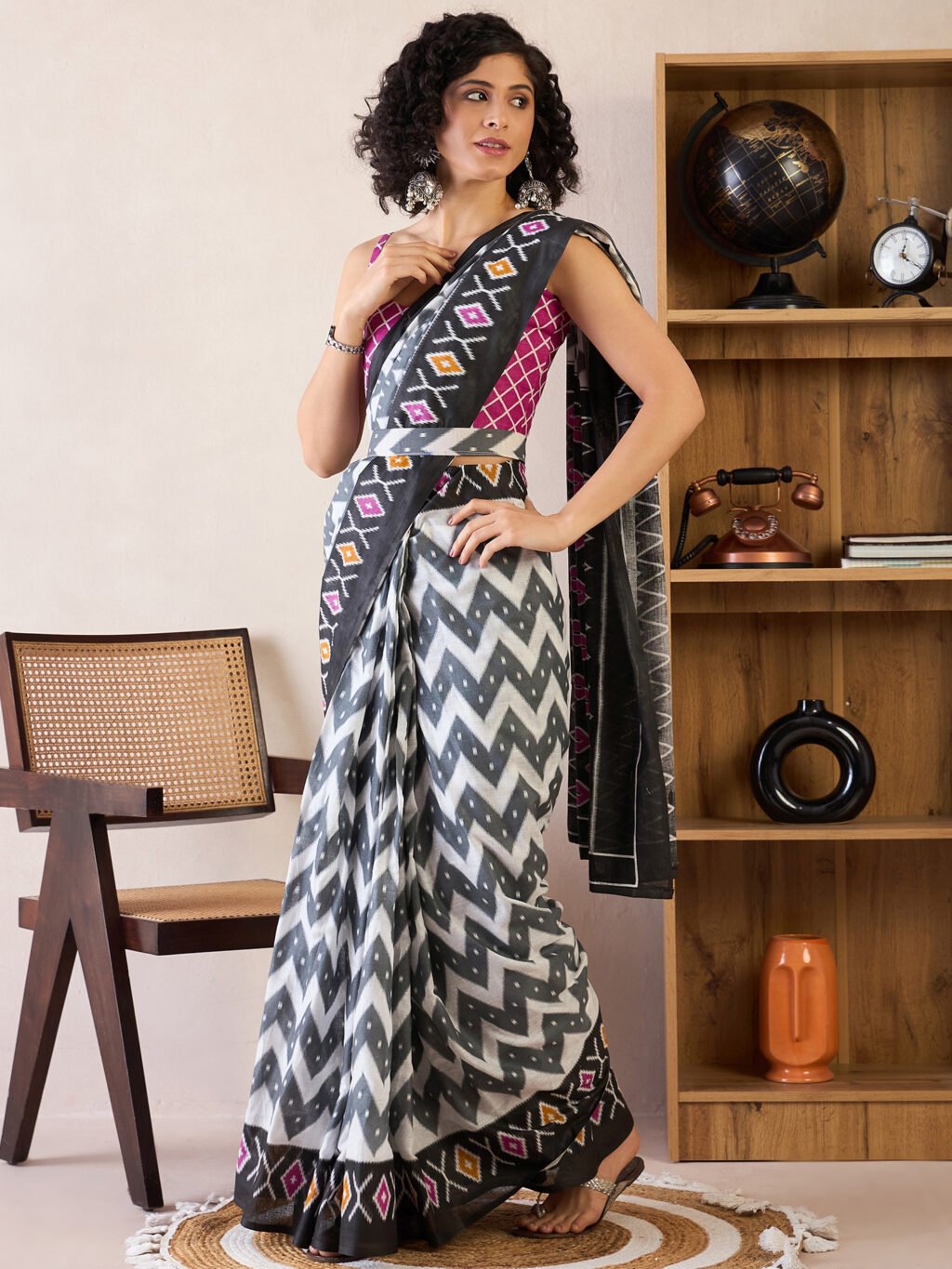 Charcoal Grey Cotton Saree - Image 3