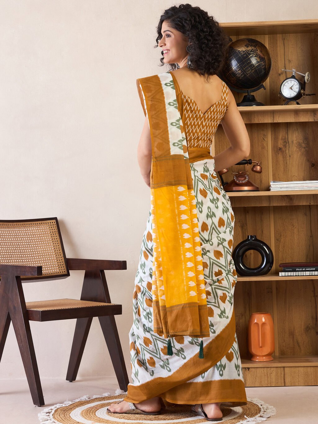 Get the best new saree design