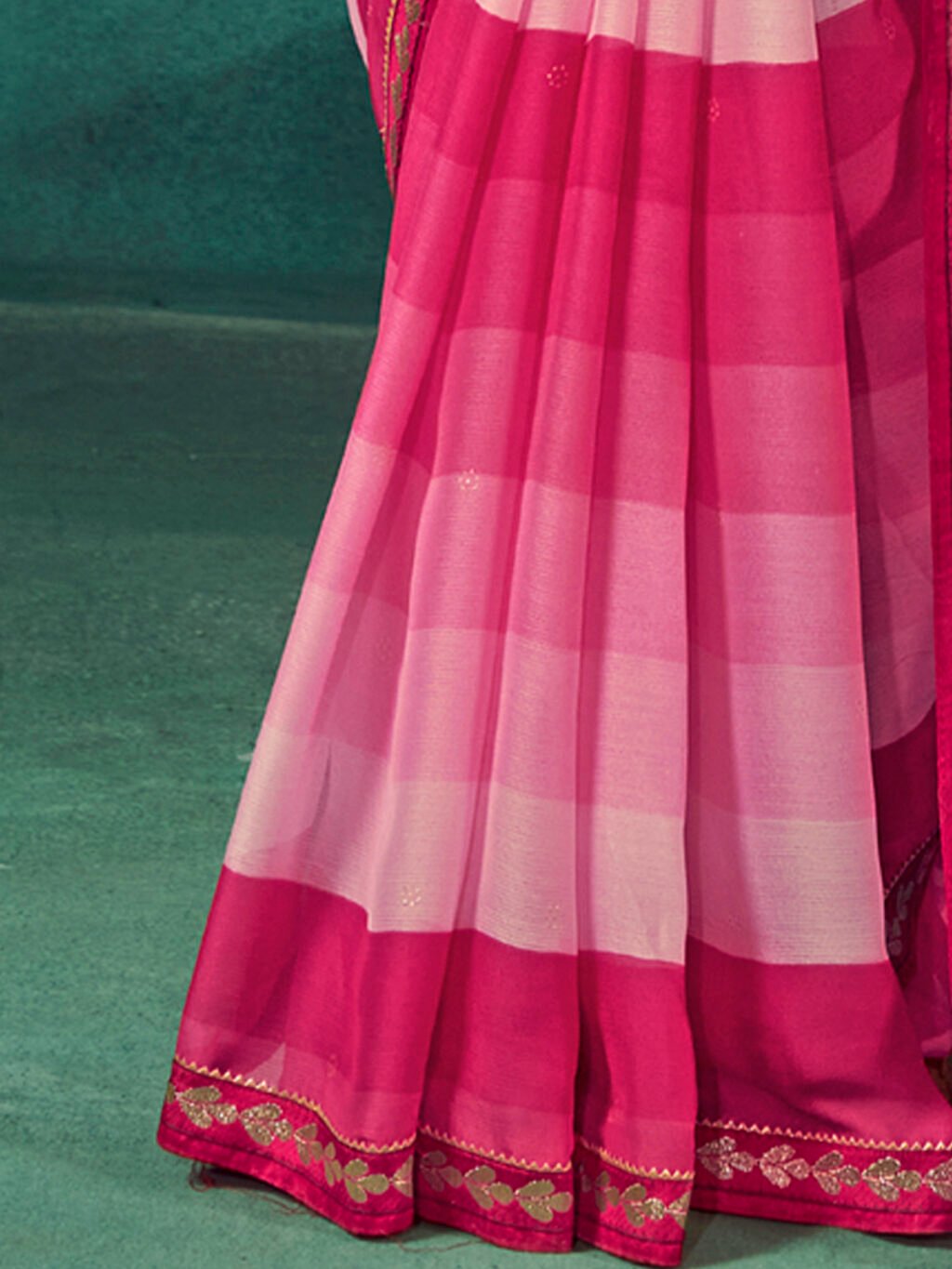 Pink Chiffon Saree - Image 4
