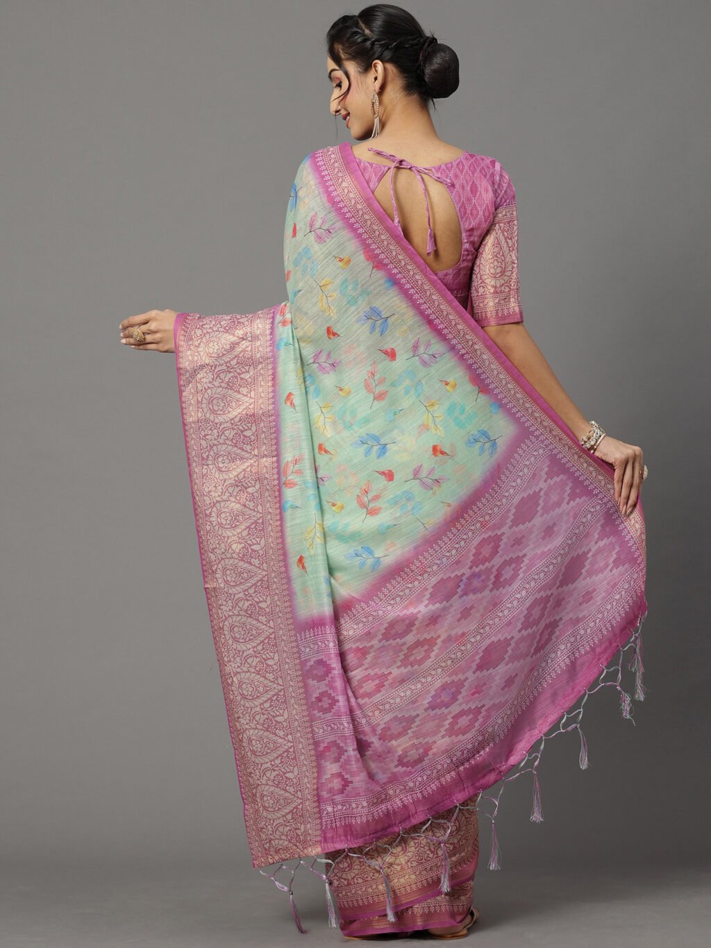 showcasing the beauty and craftsmanship of Traditional Saree.