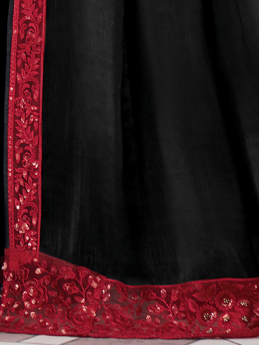 Black Silk Saree - Image 4
