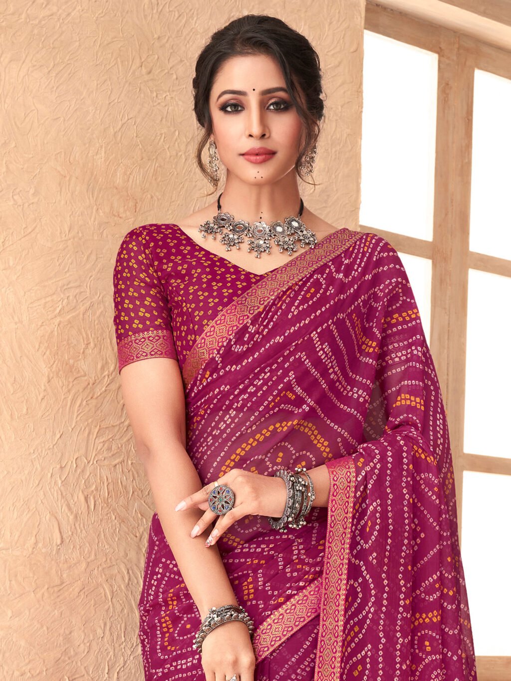 Magenta Pink Printed Chiffon Saree - Image 3