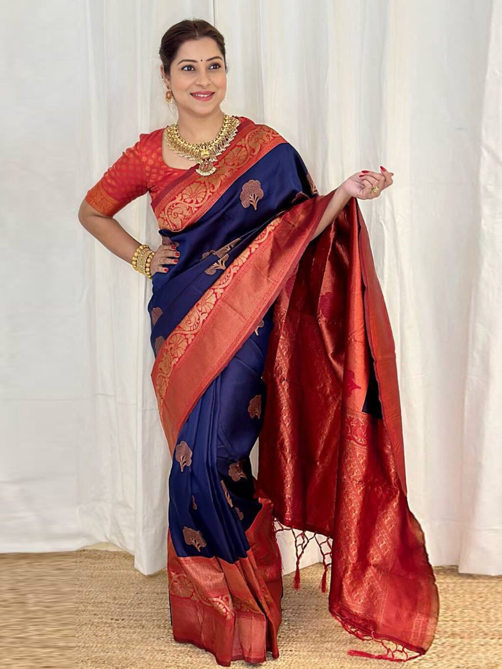 Image of Navy Blue Silk Saree