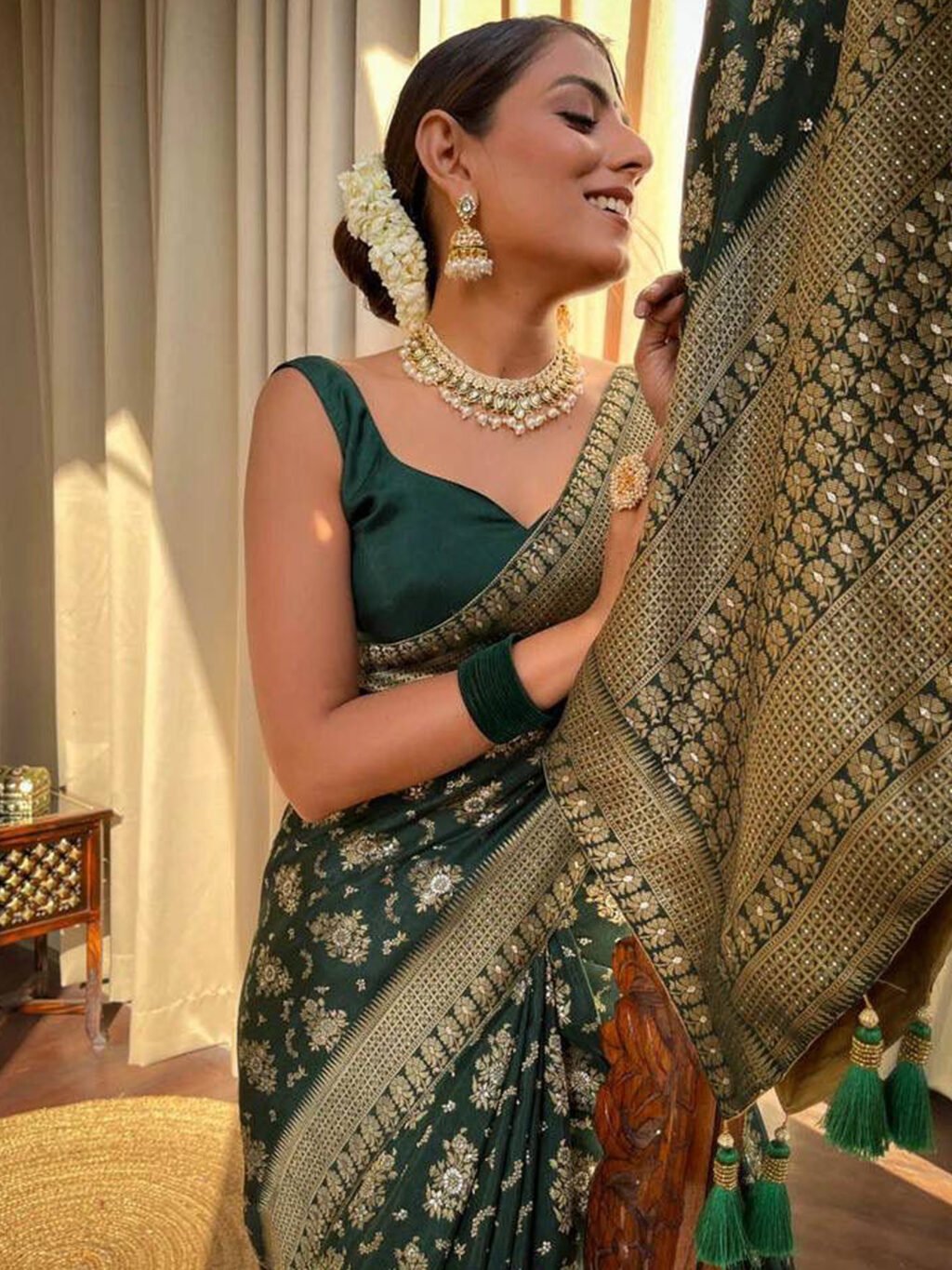 Green Silk Saree - Image 3