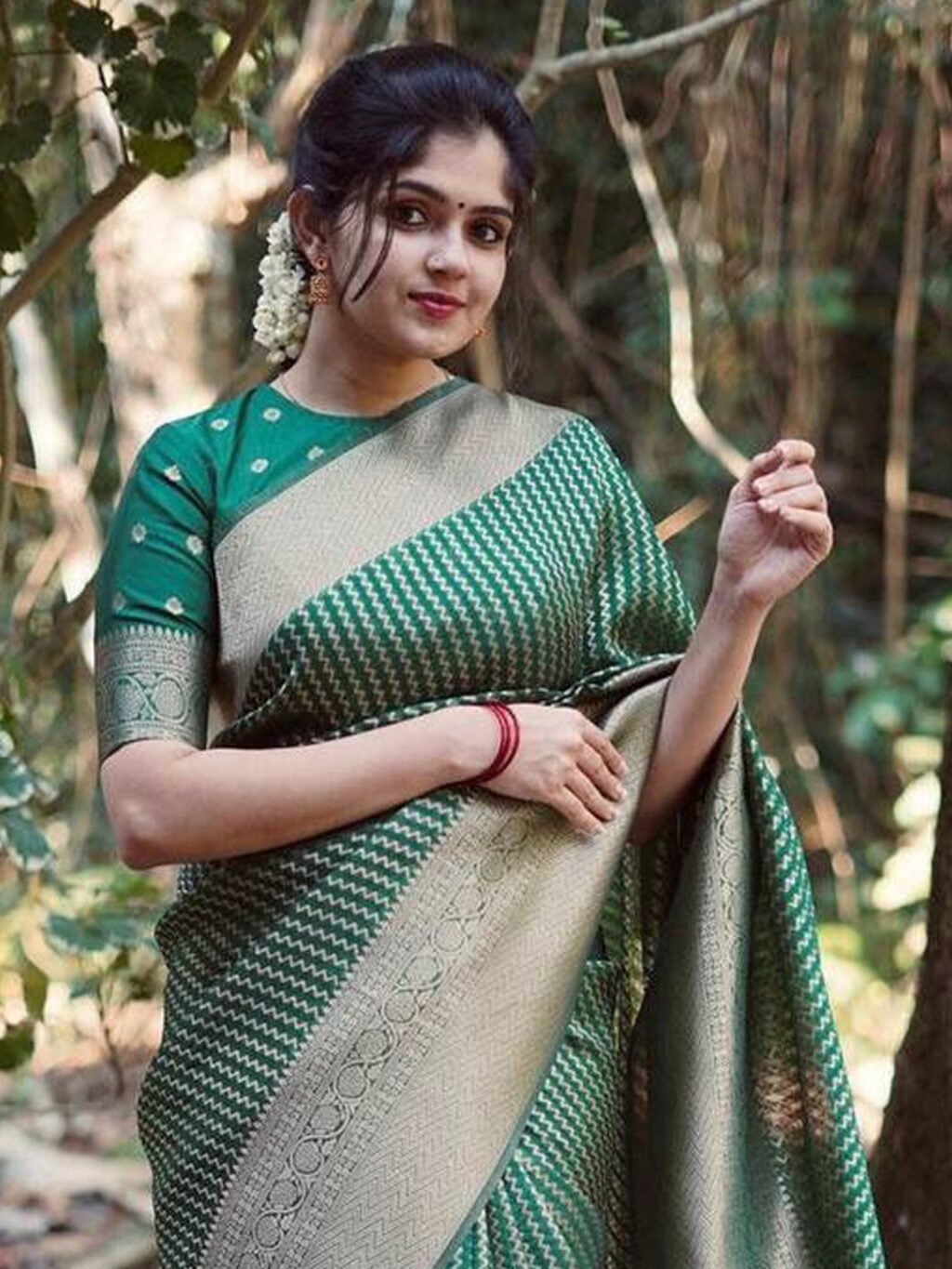 Teal Green Banarasi Silk Saree - Image 4
