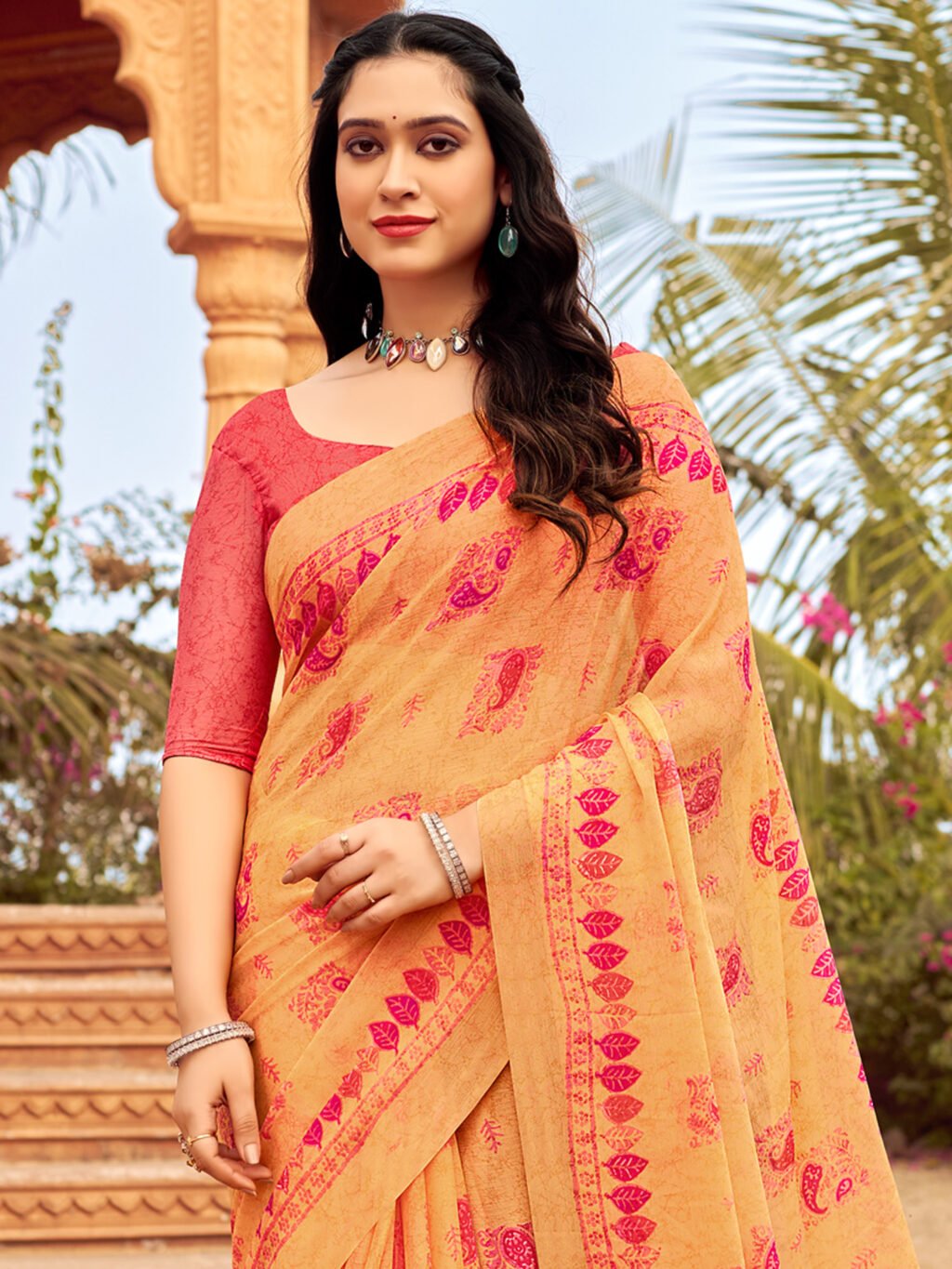 Get the best haldi saree