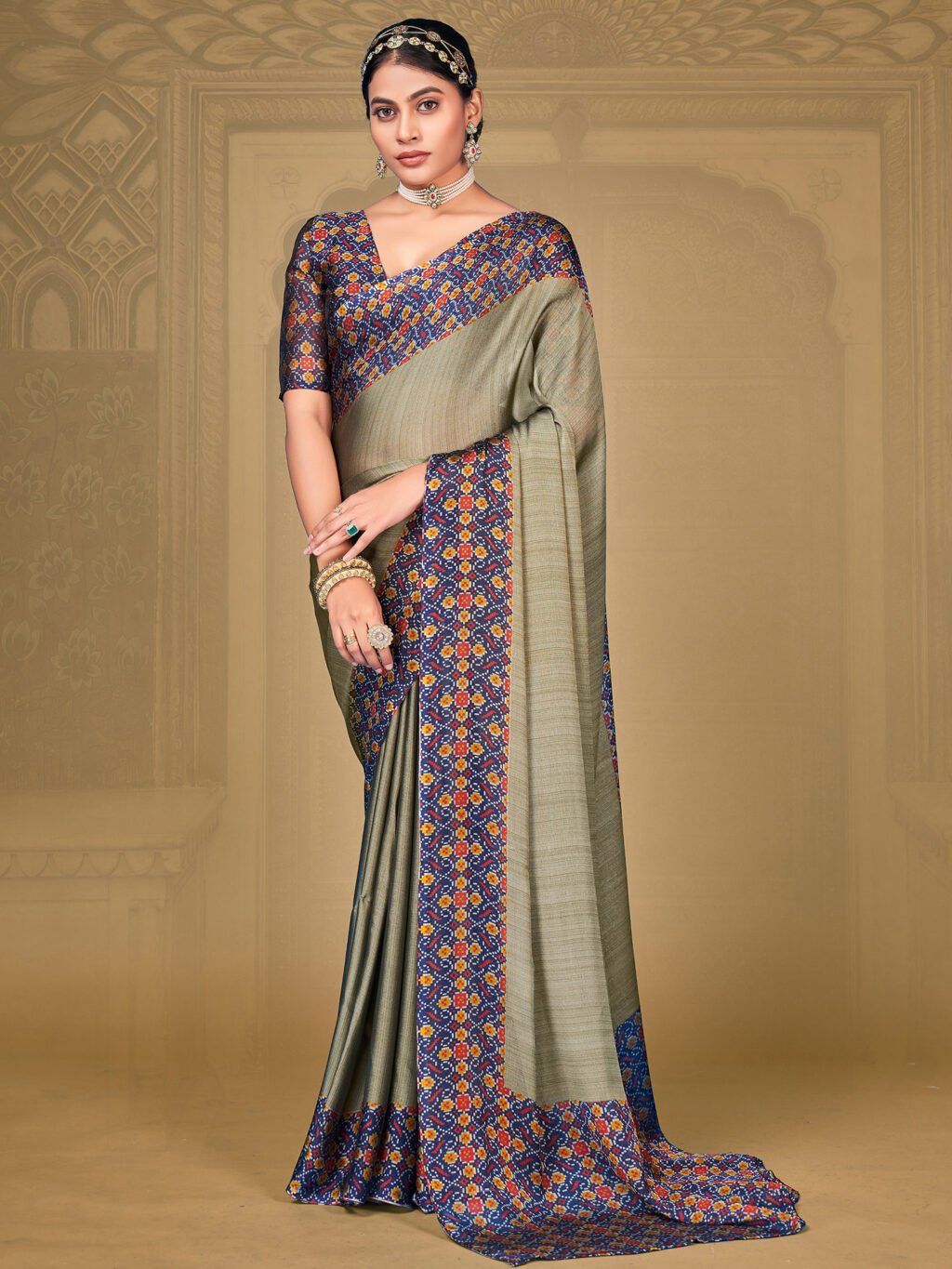 Image of Grey Chiffon Saree