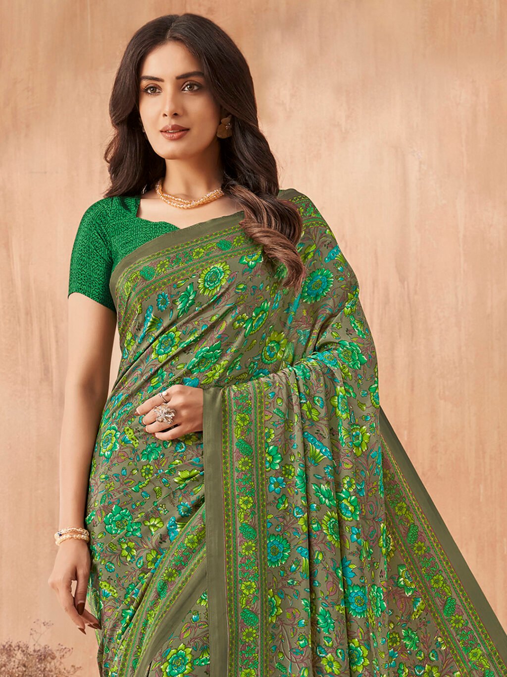 Olive Saree - Image 3