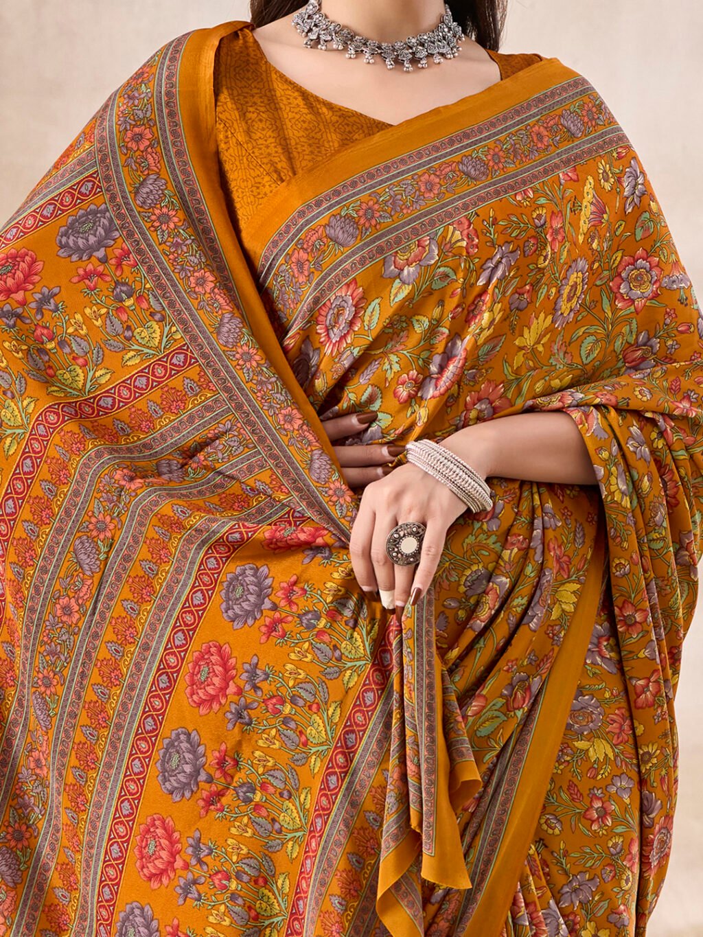 Mustard Saree - Image 4