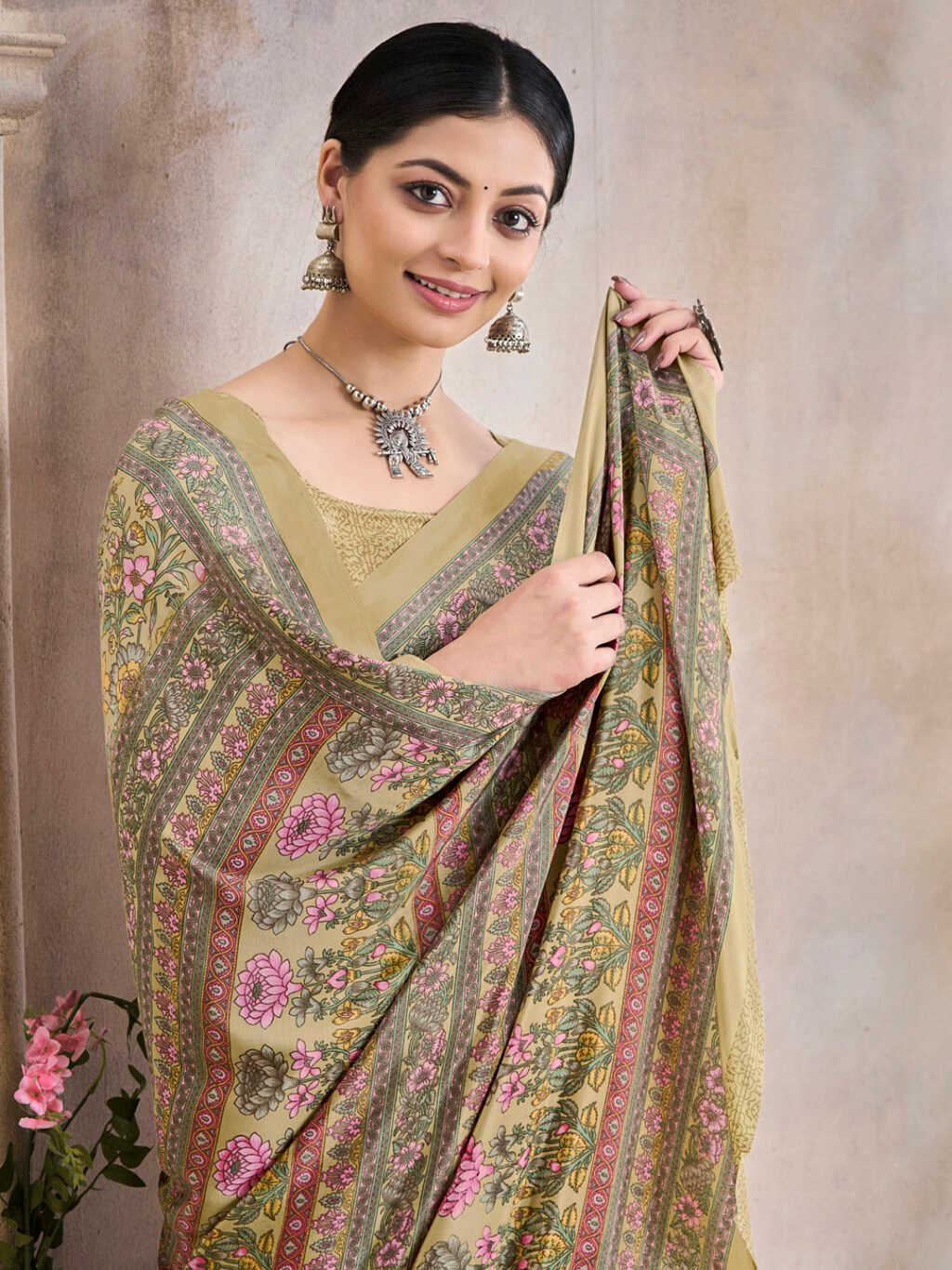 Get the best pathani saree