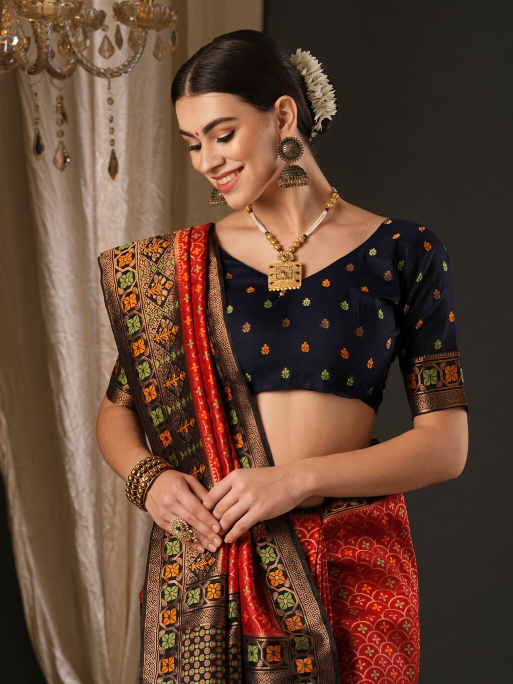 Red Silk Saree - Image 4