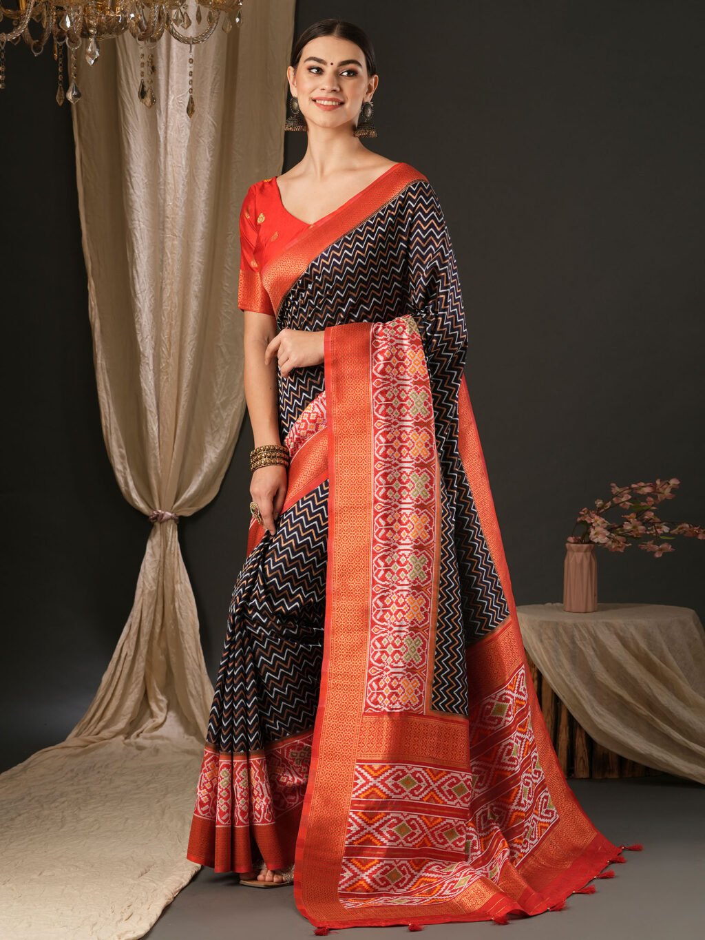 Navy Blue Silk Saree - Image 3