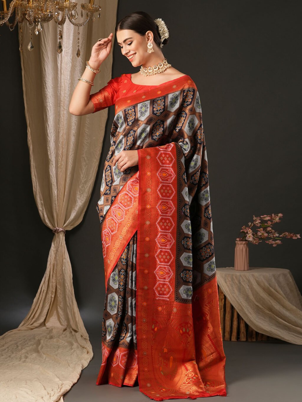 Navy Blue Silk Saree - Image 3