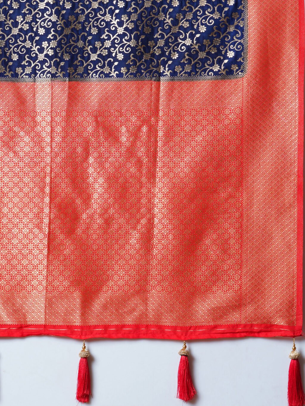 Navy Blue Georgette Saree - Image 4