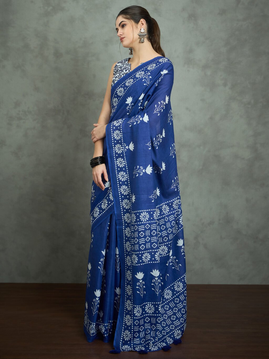 partywear designer saree for festive occasions