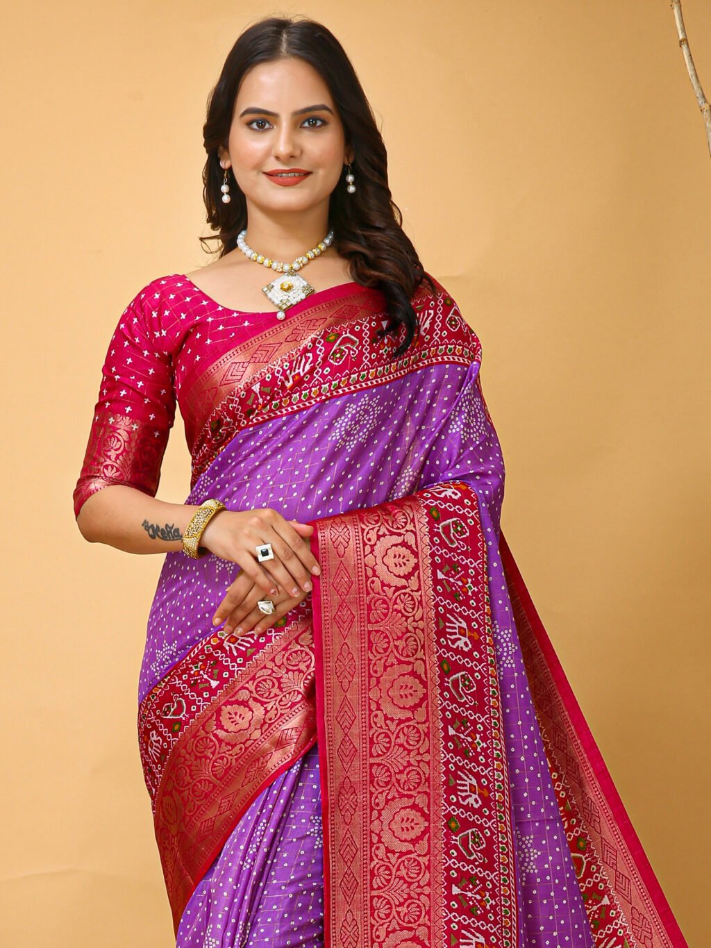Violet Patola Dola Silk Printed Saree - Image 3
