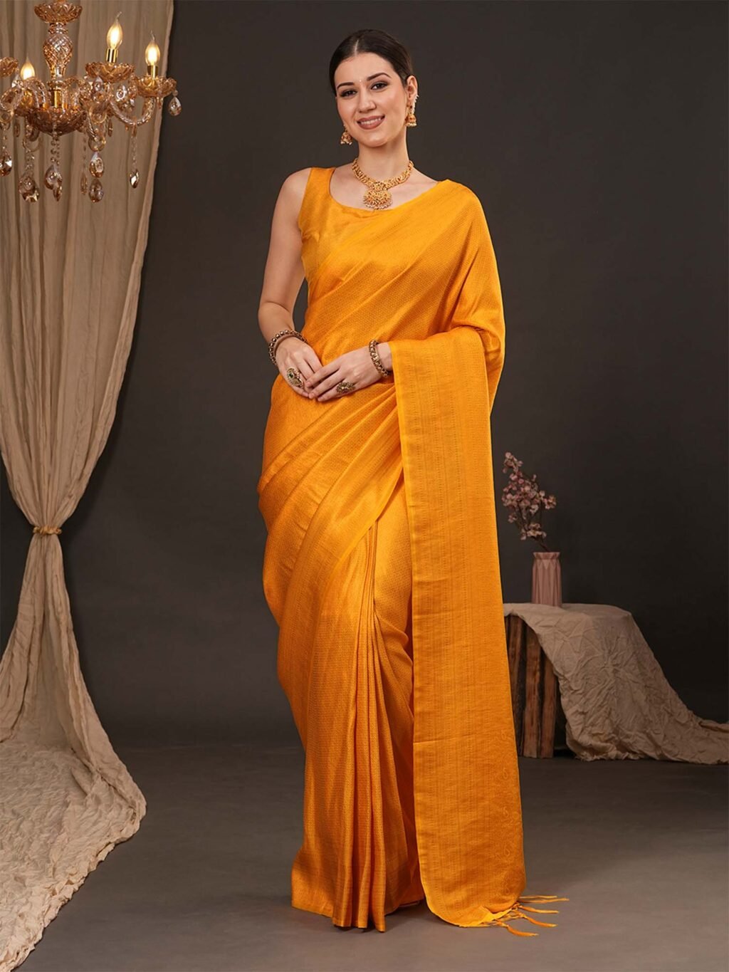 Yellow Yellow Kanjeevaram Silk Blend Woven Saree