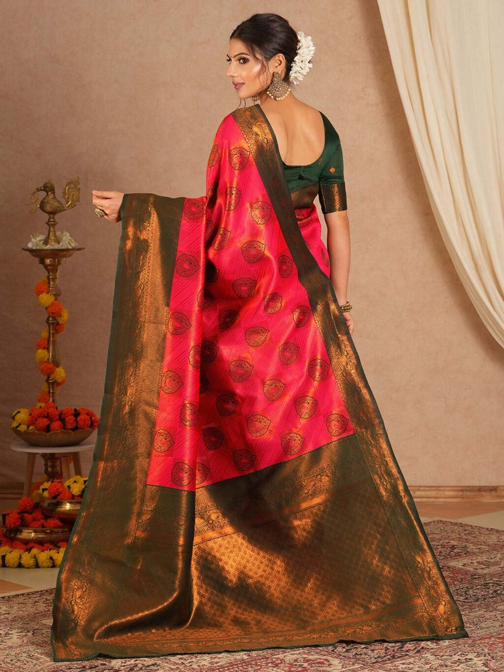 Pink Kanjeevaram Banarasi Silk Woven Saree - Image 4