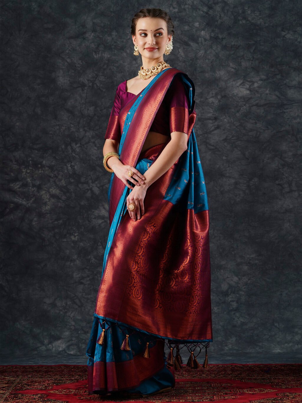Blue Banarasi Silk Blend Woven Saree - Image 3