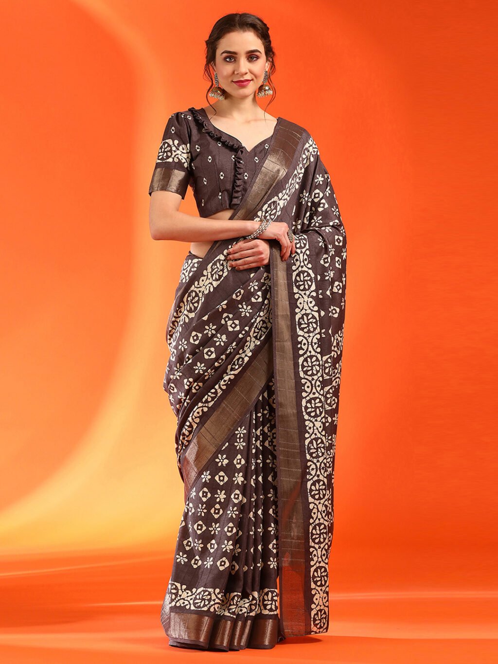 Brown Brown Sungudi Silk Blend Printed Saree
