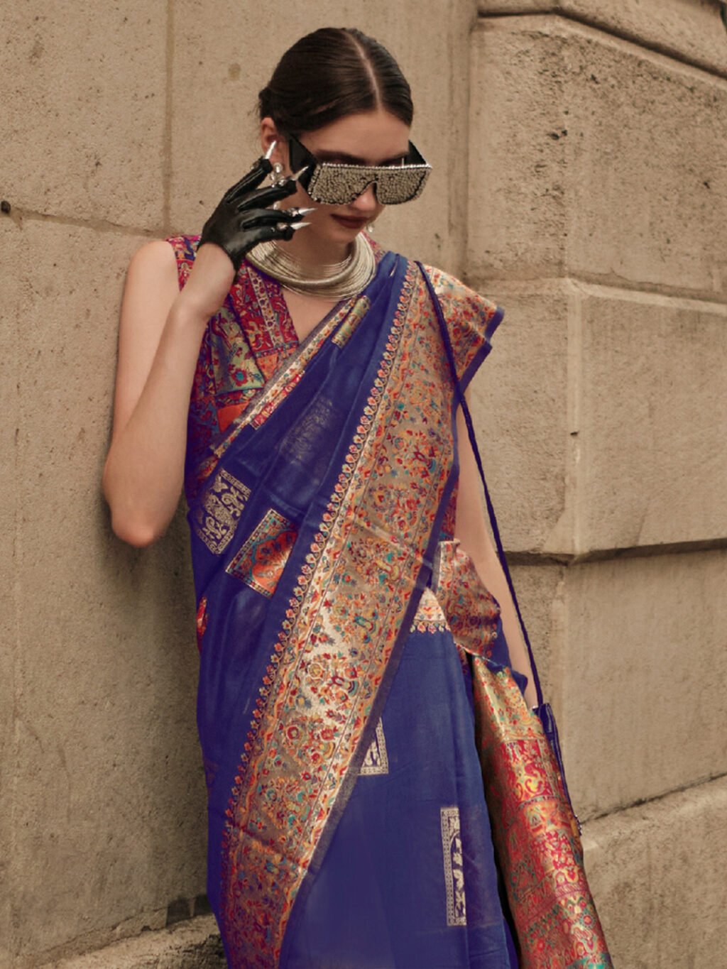 Blue Banarasi Silk Blend Woven Saree - Image 3